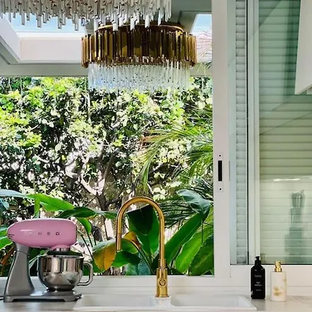 Tropical Vila *