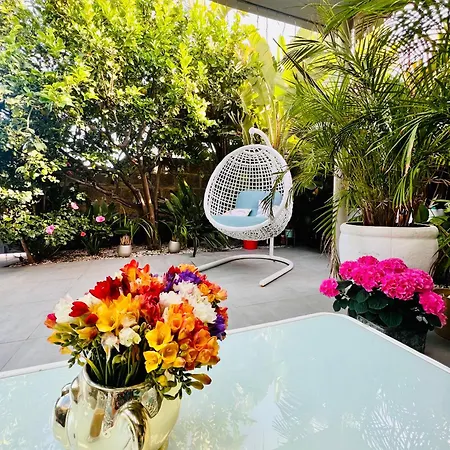 Tropical Villa *